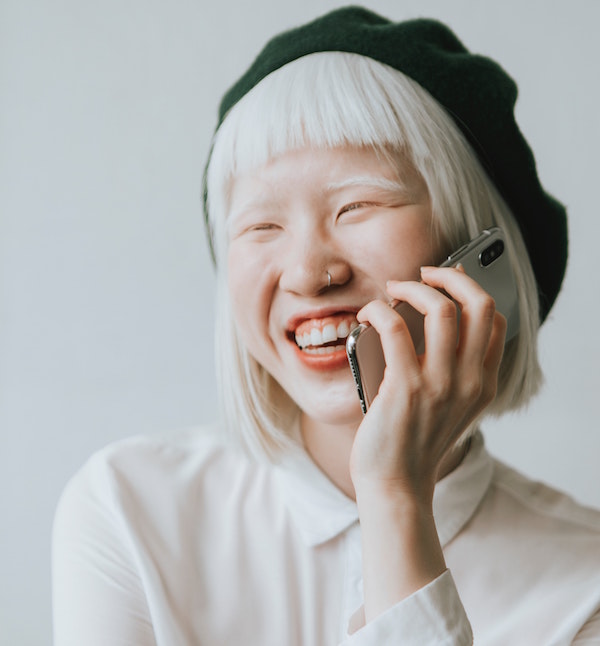 woman with nostril piercing